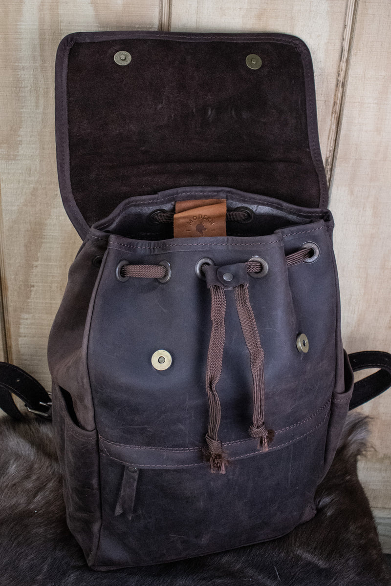 Leather Hide Backpack - Dark Brown (Weathered)